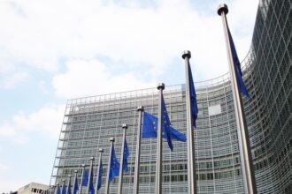 ue ar putea bloca accesul a peste 20 de banci la sistemul swift in noul pachet de sanctiuni impuse rusiei 68319c81a1412