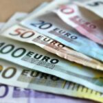ALERTĂ: Comisia Europeană blochează fondurile României din cauza neefectuării schimbărilor în conducerea companiilor energetice și a agenției de supraveghere a statului, precum și a neimplementării reformelor pensiilor speciale. 2 ultima ora comisia europeana suspenda din banii romaniei pentru ca nu au fost schimbati sefii companiilor din energie agentiei de monitorizare a companiilor de stat si nu au fost reformate pensiile s 68398217a6908