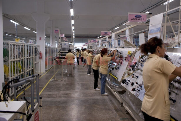 ultima ora o noua fabrica din romania anunta concedieri in masa 682489cf85a23