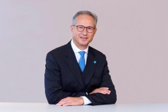 ultima ora petrom va avea un nou sef alfred stern a anuntat ca nu mai vrea sa conduca omv dupa expirarea mandatului in 2026 682c3b2e4e6ec