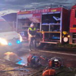 Tragedie pe șosea: Un adolescent de 19 ani își pierde viața, iar doi răniți în urma unui accident devastator 2 un tanar de 19 ani a murit si doua persoane au fost ranite dupa ce masina in care se aflau a lovit un vehicul parcat si un stalp 6838c640c9fbd