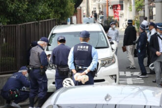 un tanar de 28 de ani a intrat cu masina intr un grup de elevi in japonia barbatul a fost arestat 681356b6ddf71