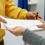 Cum să te asiguri că îți exprimi votul în turul 2 al alegerilor prezidențiale din 2025, chiar dacă ești departe de casa ta? 2 unde votezi in turul 2 al alegerilor prezidentiale 2025 daca esti plecat din localitatea de domiciliu 6826da536dfd9