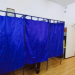 Urnele s-au închis! Record de participare la vot în turul II, cel mai înalt din ultimele două decenii și jumătate! 3 urnele s au inchis cea mai mare prezenta la vot in turul al ii lea din ultimii 25 de ani 682a246ac484b
