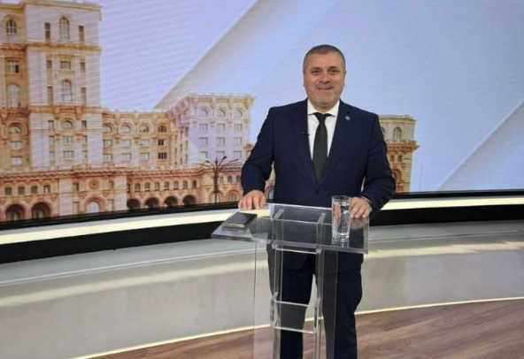 USR lansează o inițiativă legislativă pentru a contesta hotărârea CCR referitoare la declarațiile de avere. Senatorul Negoi: „Transparența este esențială! Informațiile trebuie să fie accesibile tuturor” 1 usr depune proiect de lege ca sa intoarca decizia ccr privind averile senatorul negoi nu sunt secrete de stat declaratiile trebuie sa fie publice 683b0bf85e218