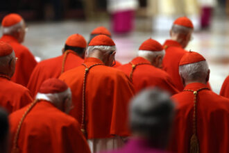 vaticanul anunta ca va dezactiva acoperirea telefoniei mobile pe intregul sau teritoriu pentru a izola conclavul 68191aa274a4c