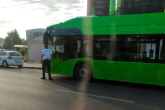 video 28 de soferi de autobuz din brasov au primit mandate de arestare in dosarul furtului de combustibil 68149a01cc9a0