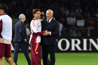 video as roma da lazio ba bucurie dupa ultima etapa din serie a la giallorossi fluieraturi si protest pe olimpico la biancocelesti 683438f165651