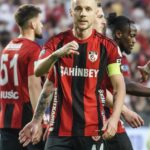 Spectacol de neuitat: Alexandru Maxim și Deian Sorescu strălucesc pe teren! 3 video au facut ghiaurii show gol alexandru maxim pasa de gol deian sorescu 6832af7c25ab1