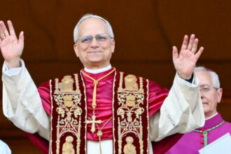 video cine este robert prevost cardinalul american care a fost ales noul papa ce spunea papa francisc despre el 681cfa3b851f1