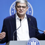Comisia Europeană blochează 869 de milioane de euro din cererea 3 a PNRR: Boloș dezvăluie numărul jaloanelor nefinalizate. 2 video comisia europeana a suspendat 869 milioane de euro din cererea 3 din pnrr bolos anunta cate jaloane sunt neindeplinite 6839930a01e0d