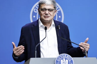 video comisia europeana a suspendat 869 milioane de euro din cererea 3 din pnrr bolos anunta cate jaloane sunt neindeplinite 6839930a01e0d