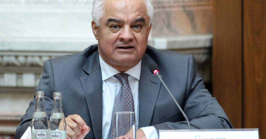 Eugen Rădulescu, consilier BNR: „România pierde anual peste 2 miliarde de euro din TVA. Nu este o simplă neglijență, ci o adevărată fraudă” 1 video consilierul bnr eugen radulescu romania are neincasari de peste 2 miliarde de euro anual din tva asta nu e nepricepere e frauda 682daec76dffc