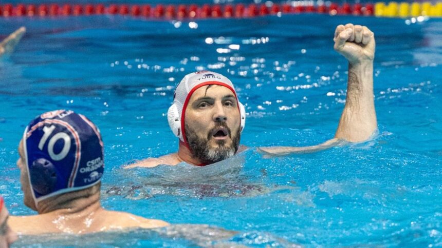Cosmin Radu, un vârf de neînvins la aproape 44 de ani! Câte reușite a avut în confruntarea Dinamo - Rapid 17-6 1 video cosmin radu de neoprit la cei aproape 44 de ani cate goluri a marcat in dinamo rapid 17 6 6825b892ad03b