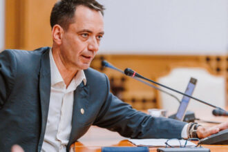 video csoma botond purtator de cuvant udmr un guvern minoritar nu va fi capabil sa gestioneze eficient situatia macroeconomica dificila 682b19e769601