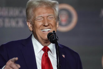 video donald trump crede ca sua ar trebui sa preia fasia gaza si sa o transforme intr o zona a libertatii 68260fcc19d1d