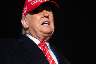 video donald trump vrea sa dubleze tarifele la otel si aluminiu la 50 incepand din 4 iunie 683afe7dc3a99
