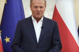 video donald tusk mesaj de sustinere in limba romana pentru nicusor dan primarii din bucuresti si varsovia vor lupta cu aceleasi pericole 6824fff9dc97b