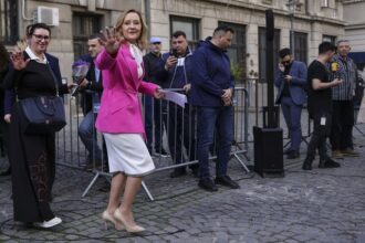 video elena lasconi isi anunta demisia din functia de presedinta a usr dupa esecul la prezidentiale 68186aa68ab99