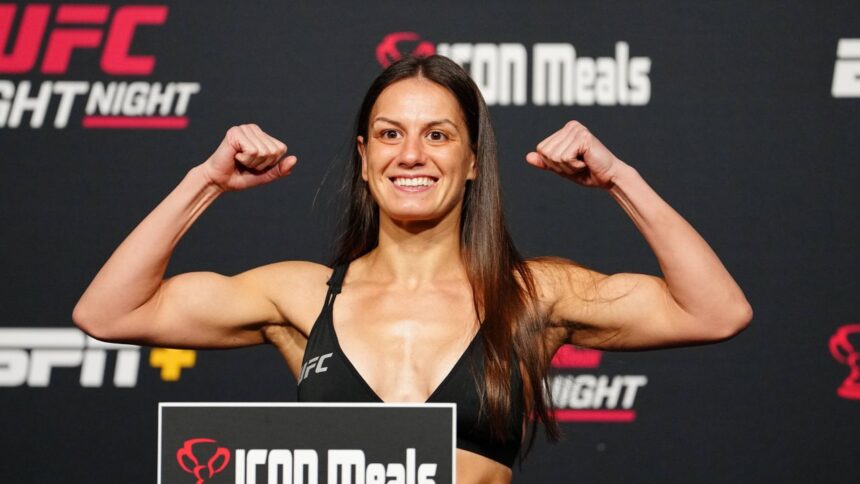 Alice Ardelean, unica reprezentantă română în UFC, a spus o minciună pentru a salva câinii dintr-un adăpost! 1 video exclusiv alice ardelean singura romanca din ufc a mintit pentru a salva cainii dintr un adapost 682b36d5944c2