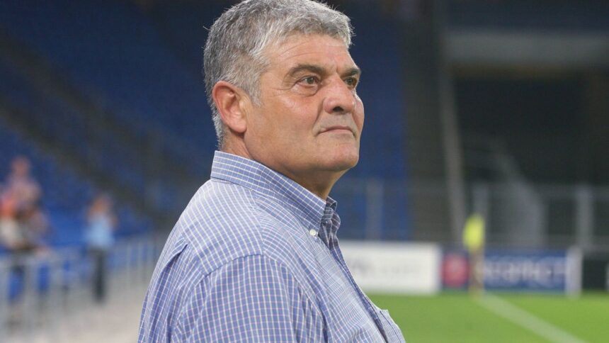 "Când va înfrunta Dinamo triumful? Ioan Andone oferă o perspectivă plină de speranță" 1 video exclusiv cand va lua dinamo un trofeu raspuns optimist din partea lui ioan andone 6824e21413728