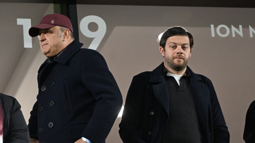 Victor Angelescu dezvăluie așteptările sale de la noul antrenor al Rapidului și explică: "Nu regret că l-am sprijinit pe Șumudică!" 1 video exclusiv victor angelescu anunta ce vrea de la urmatorul antrenor al rapidului nu imi reprosez ca l am sustinut pe sumudica 682d81e33279d