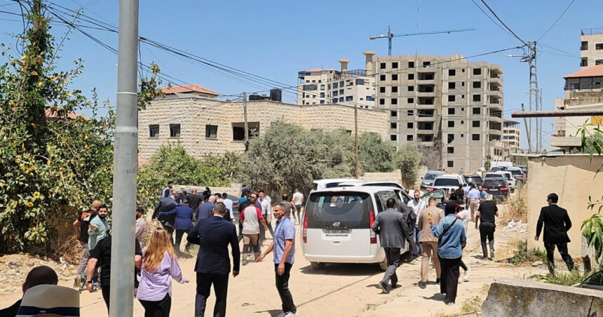Alarme în Cisiordania: Diplomatizii sub tirul focurilor, UE reacționează cu fermitate împotriva Israelului: „Este inacceptabil” 1 video focuri de avertisment trase asupra unui grup de diplomati in cisiordania ue condamna israelul este inacceptabil 682e093be9abd