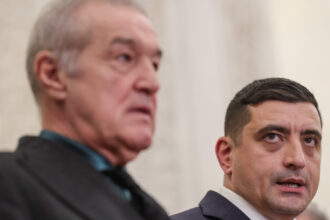 video gigi becali l a vizitat azi noapte pe george simion la parlament am venit sa consolam baiatu 682ac102348ff