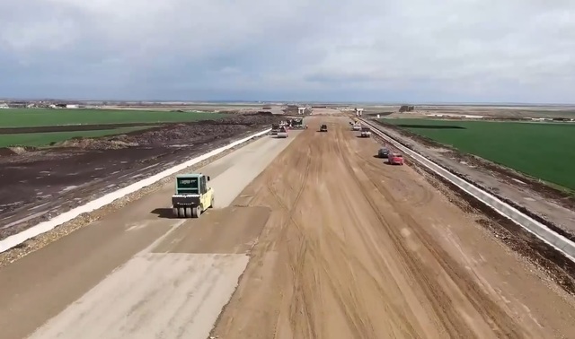 Priveliști spectaculoase de sus asupra Autostrăzii Moldovei 1 video imagini aeriene de pe autostrada moldovei 681b584c32a7a