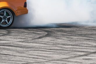 video imagini cu drifturi intr o parcare din craiova trei tineri au ramas fara permis 68207fee78b7d