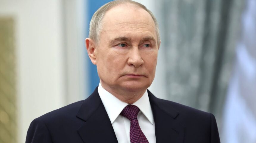Lovitura de grație pentru Vladimir Putin! Campioana neprevăzută a Rusiei, decisă în ultima rundă + un număr minimal de jucători utilizați 1 video lovitura pentru dictatorul vladimir putin campioana surpriza a rusiei decisa in ultima etapa numar infim de jucatori folositi 683aa9d81eabb