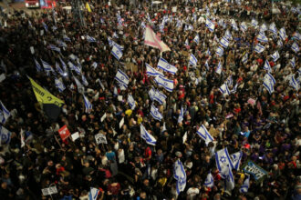 video manifestatie cu mii de oameni la tel aviv pentru eliberarea ostaticilor mobilizare uriasa dupa 600 de zile de razboi 68377f31af7d9