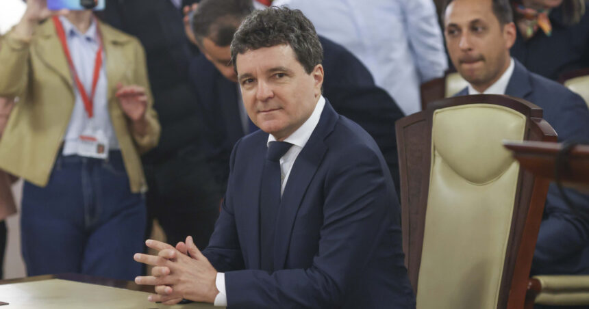 Nicușor Dan, Tanczos Barna și Marcel Boloș dezbat provocarea deficitului: „E necesar să relocăm 30 de miliarde de lei din fondurile bugetare” 1 video nicusor dan discuta cu tanczos barna si cu marcel bolos problema deficitului trebuie sa transferam 30 de miliarde de lei din buget 682efbbf9ad66