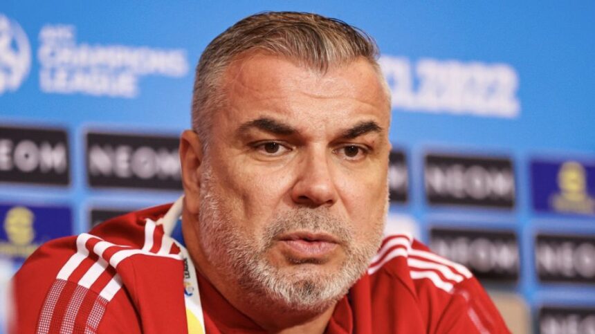 Olăroiu, enigme dezvăluite: motivul gestului care a surprins jurnaliștii din lumea arabă. „Cosmin a câștigat asta!“ 1 video olaroiu mister deslusit explicatia gestului care a uimit presa araba cosmin a meritat asta 682c45d0874dd
