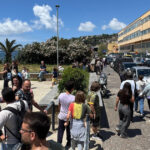 Alarmă în Napoli: Cutremur de 4,4 grade provoacă evacuări în școli, metrou oprit și haos în trafic 2 video panica la napoli dupa un cutremur de 44 scoli evacuate metrou blocat si trafic paralizat 682367cde7ce4