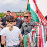 Peter Magyar, rivalul lui Viktor Orban, a atins frontiera cu România în „marea sa călătorie de un milion de pași” 3 video peter magyar oponentul lui viktor orban a ajuns la granita cu romania in marsul celor un milion de pasi 683089a5b172e