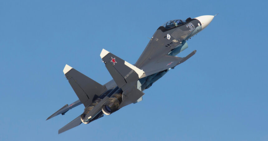 Forțele ucrainene marchează un succes istoric: Un avion de vânătoare rus Su-30 a fost doborât de o rachetă lansată de pe o dronă navală! 1 video premiera mondiala reusita de fortele ucrainene au doborat un avion de vanatoare rusesc su 30 cu o racheta trasa de pe o drona navala 68160c7d5e3ba