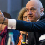„Reacția Președintelui BNS la declarațiile lui George Simion despre tăierea a 500.000 de bugetari: „Este imposibil”. Un mesaj pentru candidatul AUR” 3 video presedintele bns dupa anuntul lui george simion privind concedierea a 500 000 de bugetari este exclus mesaj pentru candidatul aur 681b2f29936d7