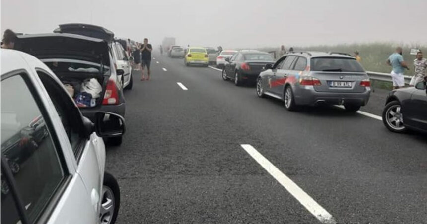 Debutul sezonului estival pe litoral, un carambol surprinzător pe Autostrada Soarelui: 6 vehicule implicate, pasageri răniți și drumuri închise! 1 video prima zi de litoral primul accident in lant pe autostrada soarelui carambol cu 6 masini pe a2 pasageri raniti si trafic blocat 68134c68a130e