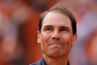 video rafael nadal ultime lacrimi la roland garros momente de neuitat in ceremonia extraordinara de pe chatrier 68334ad9f3026