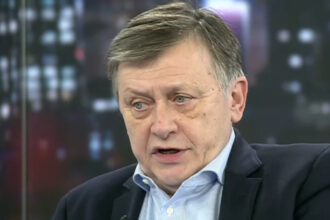 video rezultate alegeri prezidentiale 2025 crin antonescu isi recunoaste infrangerea in fata lui nicusor dan e ireversibil 6817f234e4b6b