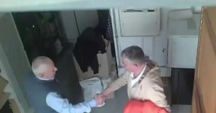"Întâlniri Secrete: Detalii din Arhiva Primarului Vlad Oprea și Capturi cu Edilul din Sinaia alături de Viceprimar" 1 video stenograme din dosarul primarului vlad oprea si imagini cu edilul din sinaia cand se intalneste cu viceprimarul 6824e71fe9597
