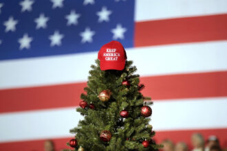 video tarifele lui trump golesc sacul lui mos craciun copiii americani ar putea primi doua papusi in loc de 30 anunta presedintele sua 68136ed747b24