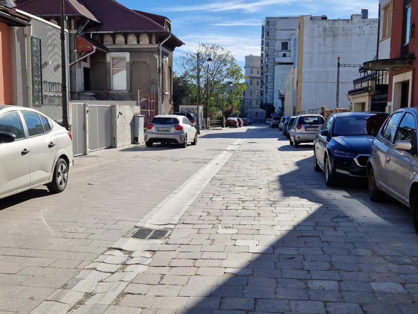 Vergil Chițac: „Este esențial să reinventăm traficul în Zona Peninsulară. Susțin accesul auto pentru cei care locuiesc și au o locuință acolo.” 1 video vergil chitac trebuie sa regandim circulatia in zona peninsulara pentru cei care locuiesc acolo si au o unitate locativa sustin accesul cu o masina atat 683756be8512d