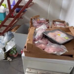 ANPC a închis 16 locații de pe centura Capitalei: amenzi și produse retrase din cauza „ciorapilor cu miros neplăcut și alimentelor necorespunzătoare” 3 videofoto anpc a inchis 16 unitati de pe centura capitalei amenzi si produse retrase ciorapi miros infect si produse alimentare 681c80e5d9687