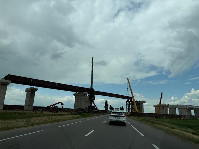 UMB înalță structurile de susținere deasupra DN2! 1 videofoto umb ridica grinzile peste dn2 6824bb0833f3a