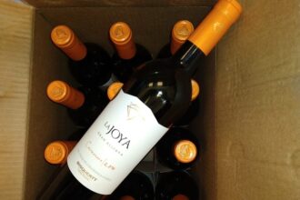 vinul zilei un carmenere din chile cotat cu 91 de puncte james suckling un vin intens si bine structurat cu note de prune coapte mure piper negru vanilie ciocolata si cafea de savurat alaturi 682acd33019a3