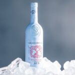 Descoperă Vinul Zilei: Un Primitivo cu Note Vibrante de Căpșuni, Vișine și Prune, Taninuri Delicate și O Aciditate Atractivă - Ideal pentru Carne Roșie, Brânzeturi sau Paste cu Sos! 2 vinul zilei un primitivo cu arome intense de capsuni visine si prune taninuri fine si o aciditate placuta un vin rosu care se serveste rece potrivit alaturi de carne rosie branzeturi sau paste c 681311bfa9376