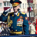 Vladimir Putin l-a desemnat pe generalul Andrei Mordvicev, supranumit „Sângerosul”, în fruntea Forțelor Terestre, după asaltul de la Mariupol. 2 vladimir putin a numit noul comandant al fortelor terestre sangerosul general andrei mordvicev a condus asaltul de la mariupol 6827867e38247