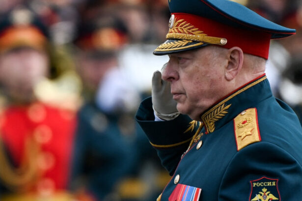 vladimir putin l a demis pe comandantul fortelor terestre ale armatei ruse cine este generalul oleg saliukov 68264319be1ba